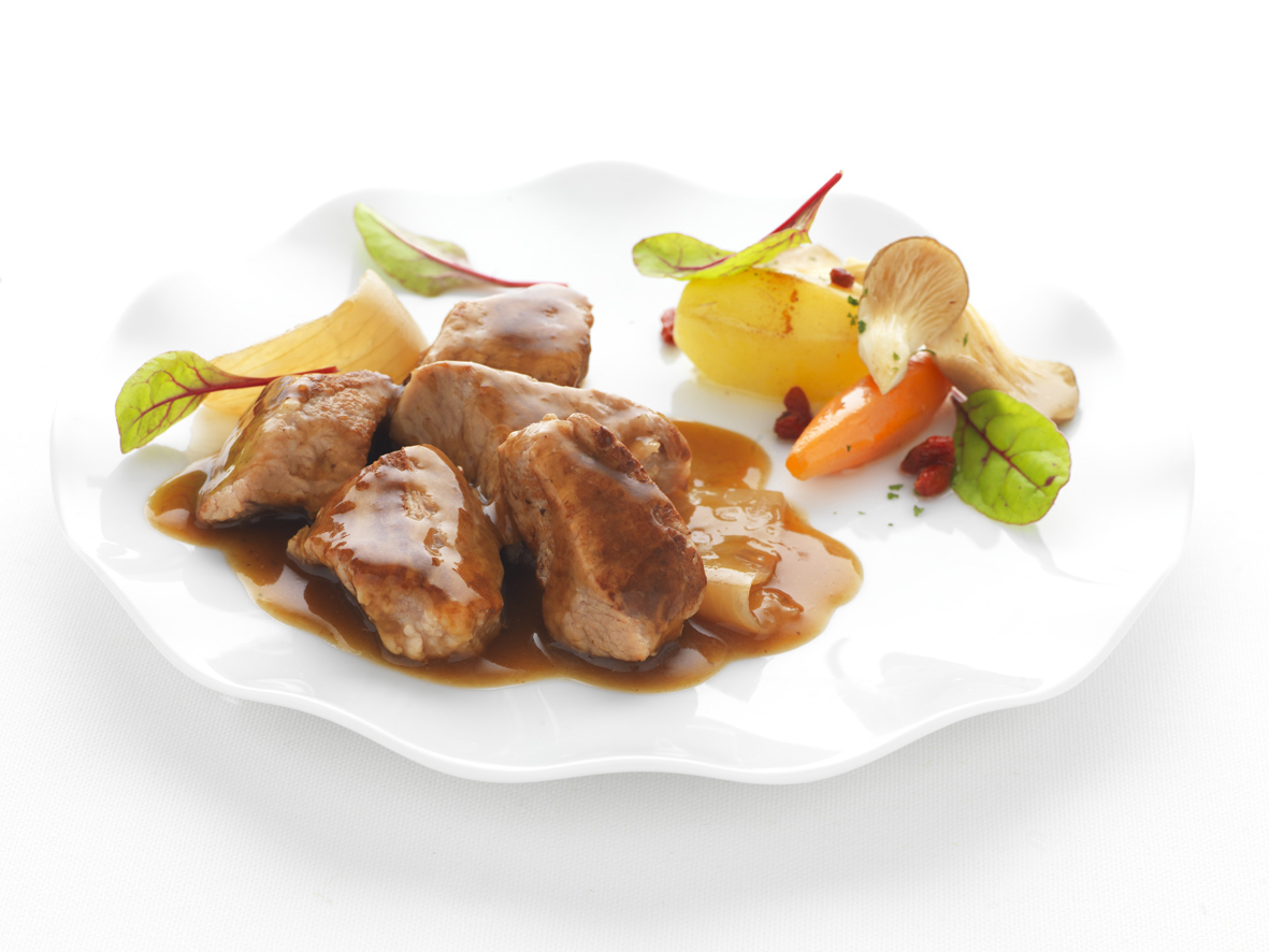 Sauté De Veau à La Lyonnaise